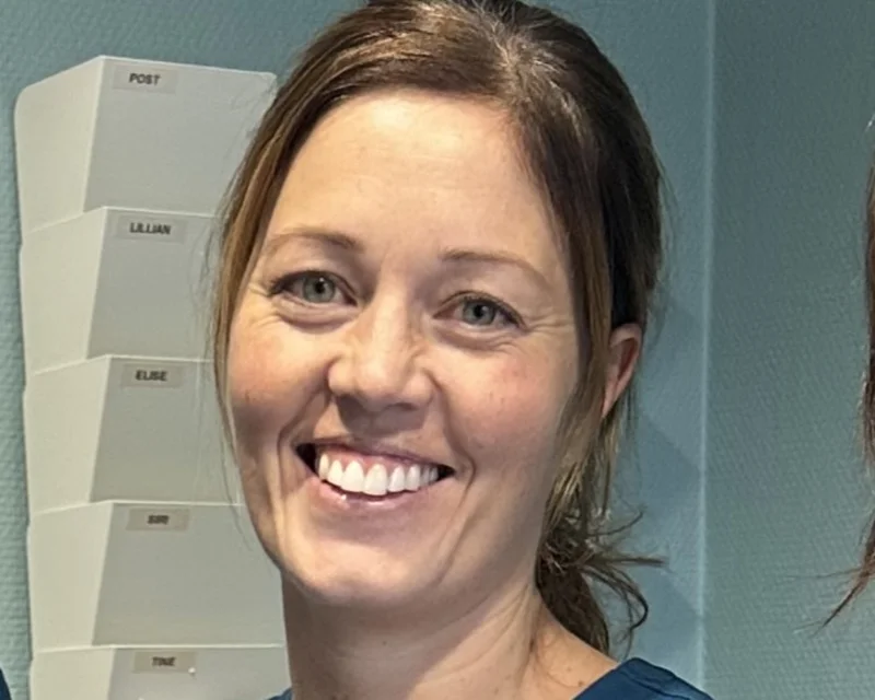 Tannlege Helene Birkeland Lindtveit ved Lillesand Tannlegesenter